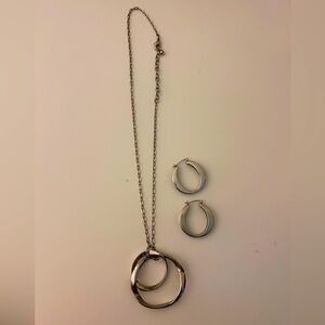 Necklace and earring set